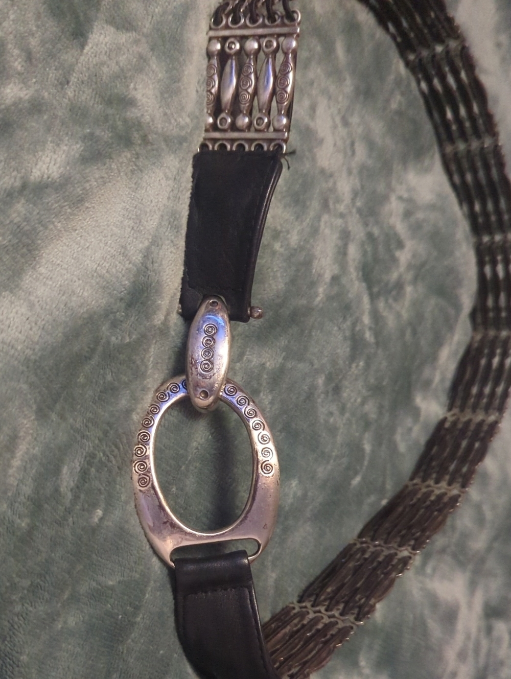 54--Black Leather and Silver Accent Men’s Belt Bag Strap. Small size. Pre-loved